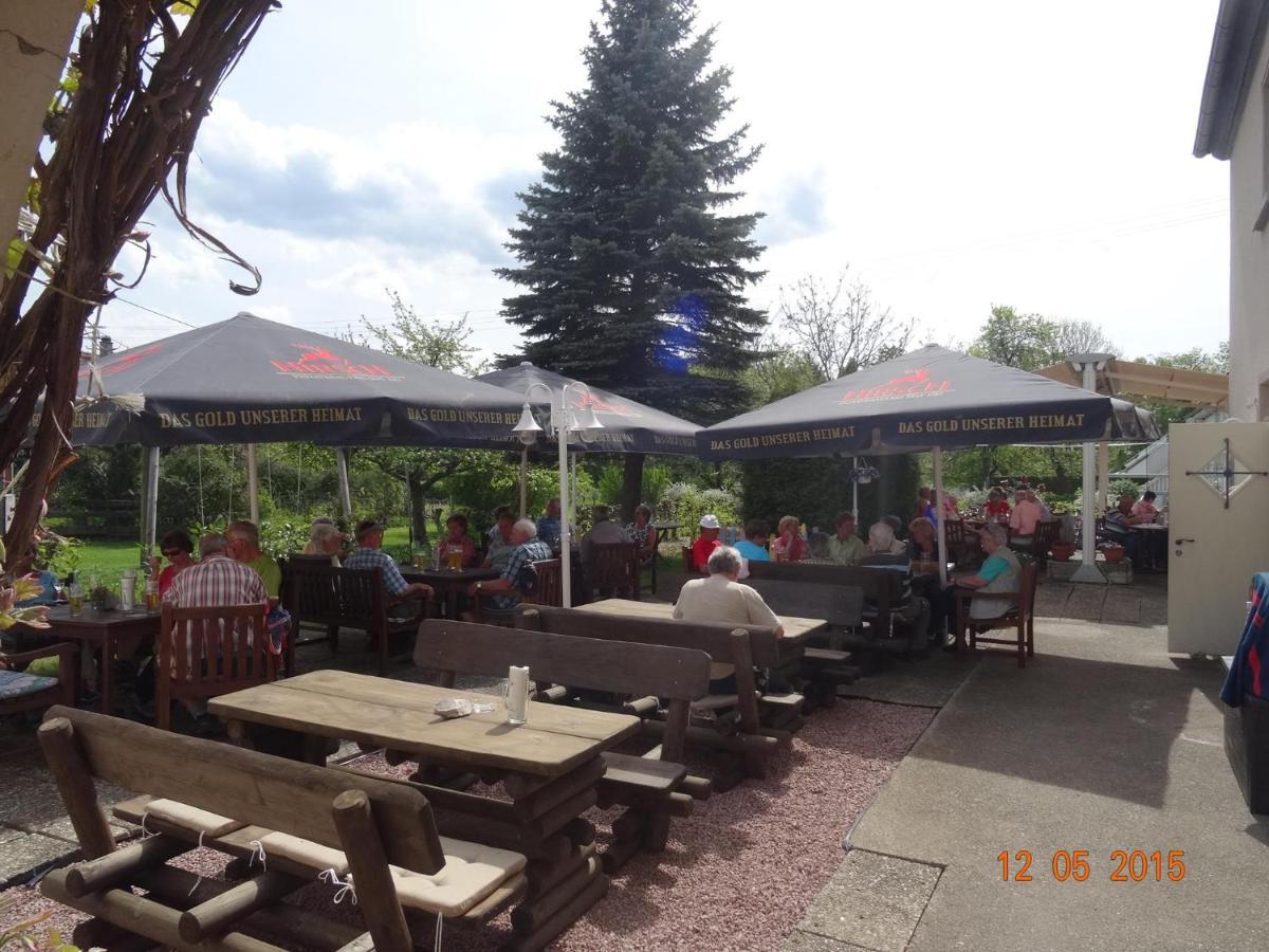Hotel 4 Jahreszeiten mit Restaurant Albstadt Exterior foto