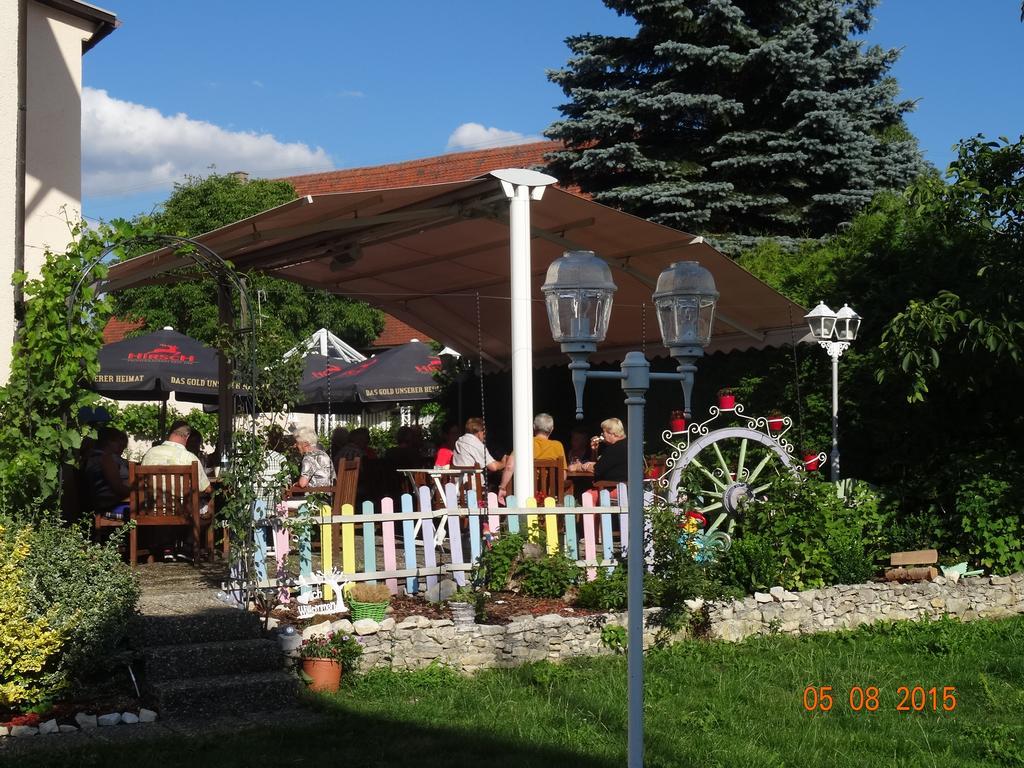 Hotel 4 Jahreszeiten mit Restaurant Albstadt Exterior foto